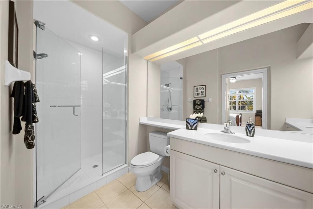 8516 Via Lungomare Cir, Unit 201, Estero, FL 33928 Photo