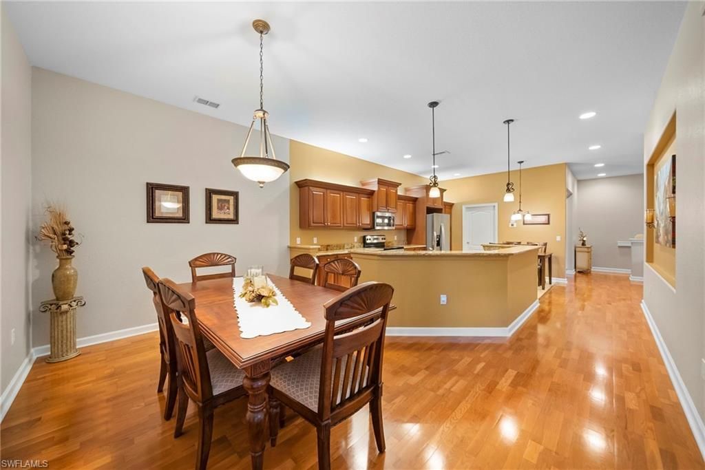 8516 Via Lungomare Cir, Unit 201, Estero, FL 33928 Photo