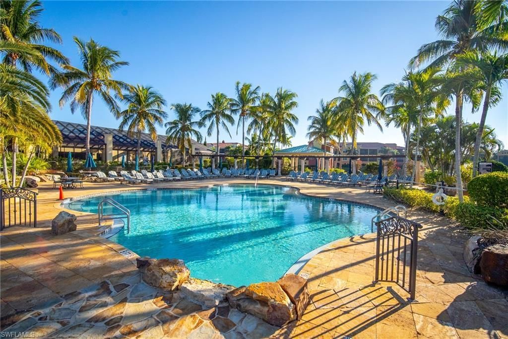 8516 Via Lungomare Cir, Unit 201, Estero, FL 33928 Photo