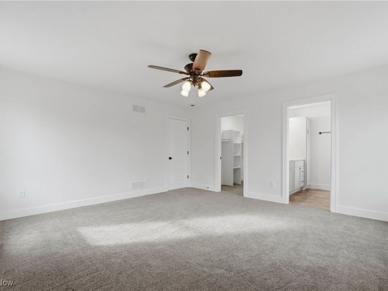 2630 Squirrel Hollow Street NE, Canton, OH 44704 Photo 22