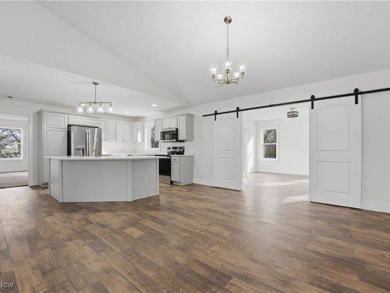 2630 Squirrel Hollow Street NE, Canton, OH 44704 Photo 6