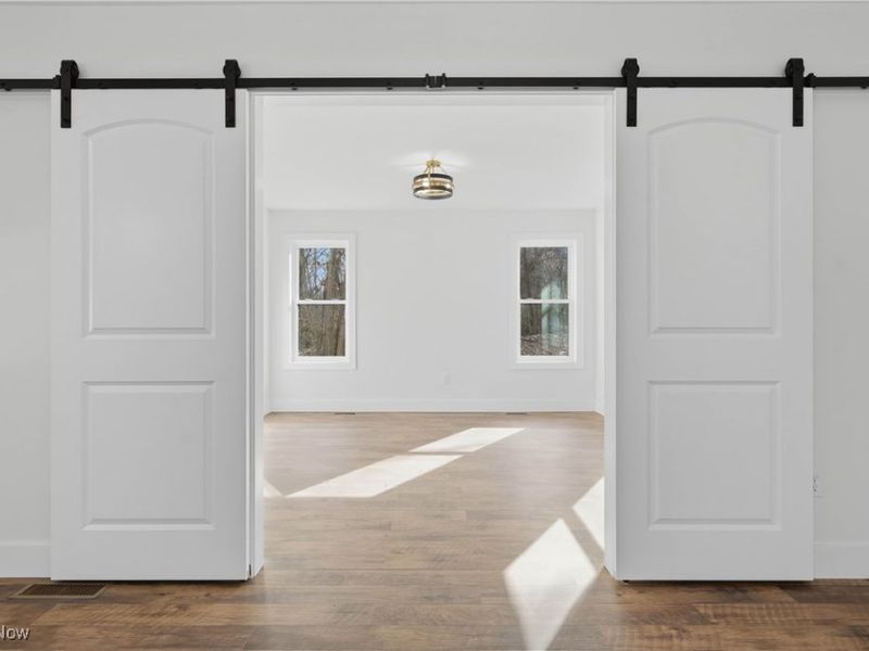 2630 Squirrel Hollow Street NE, Canton, OH 44704 Photo 8