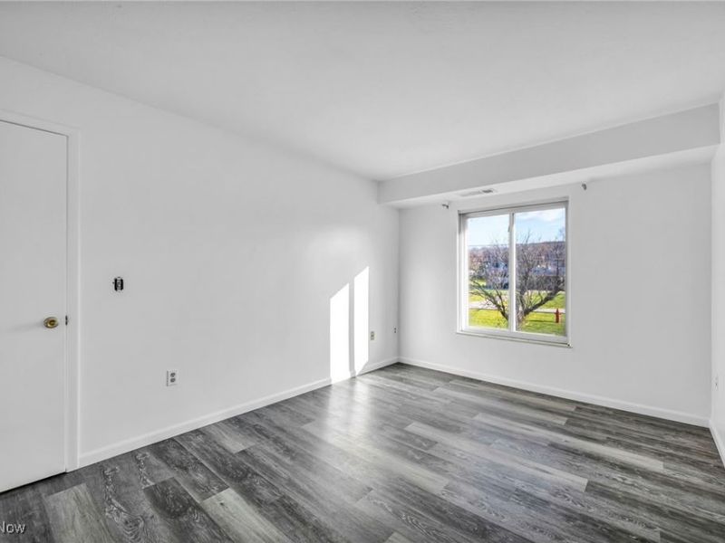 8381 N Akins Road, Unit H-7, North Royalton, OH 44133 Photo 11