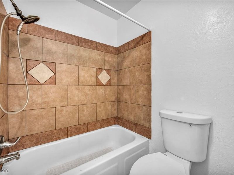 8381 N Akins Road, Unit H-7, North Royalton, OH 44133 Photo 19