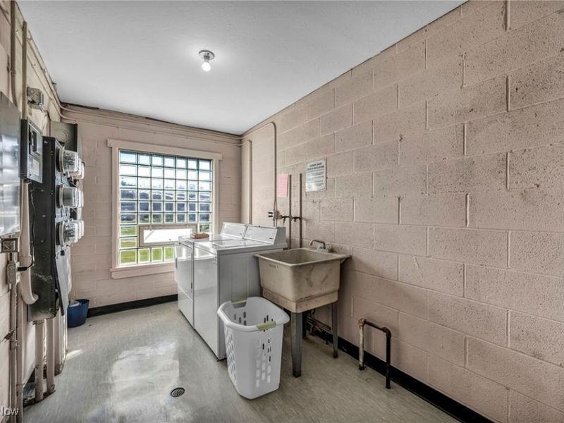 8381 N Akins Road, Unit H-7, North Royalton, OH 44133 Photo 25