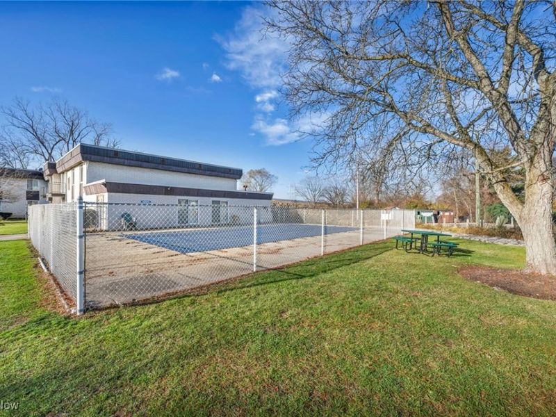 8381 N Akins Road, Unit H-7, North Royalton, OH 44133 Photo 26