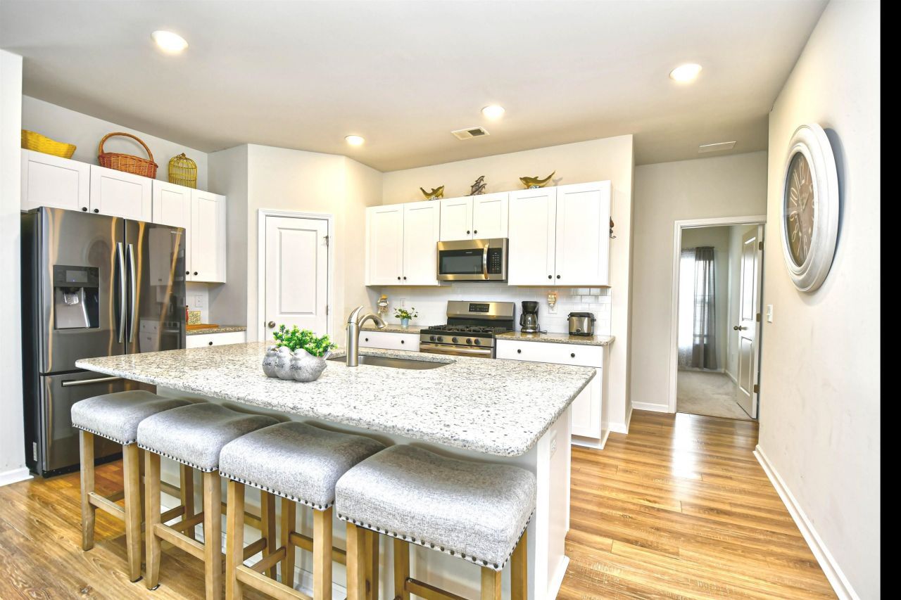 321 Hidden Cove Dr. Photo 13