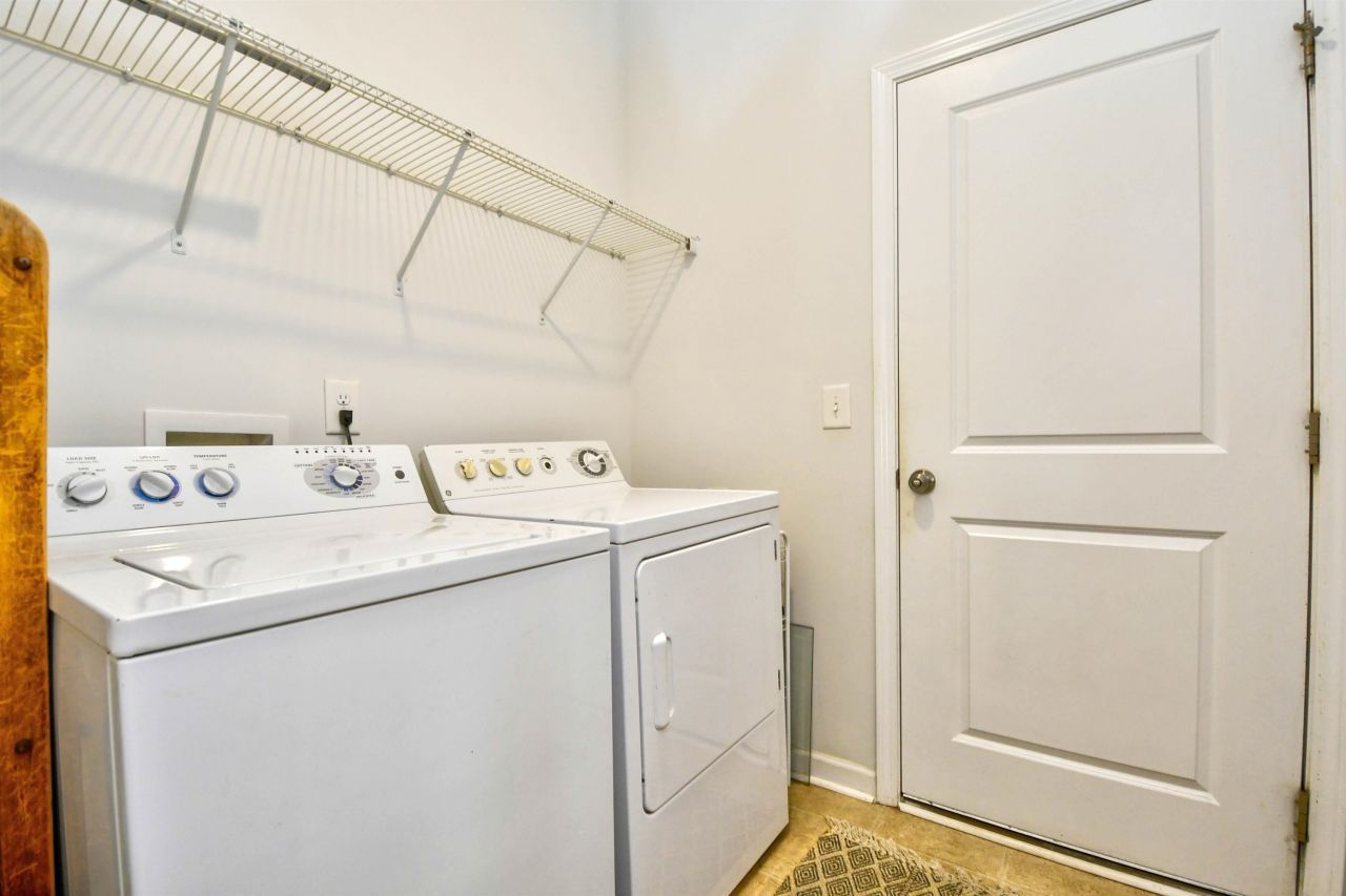 321 Hidden Cove Dr. Photo 29