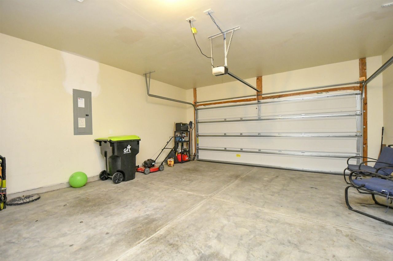 321 Hidden Cove Dr. Photo 30