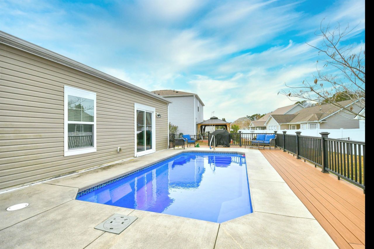 321 Hidden Cove Dr. Photo 35