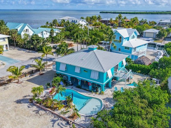 30890 Granada Avenue, Big Pine, FL 33043