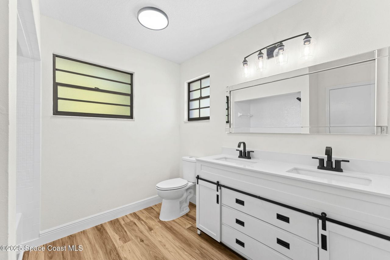 750 W Whitmire Drive, Melbourne, FL 32935 Photo