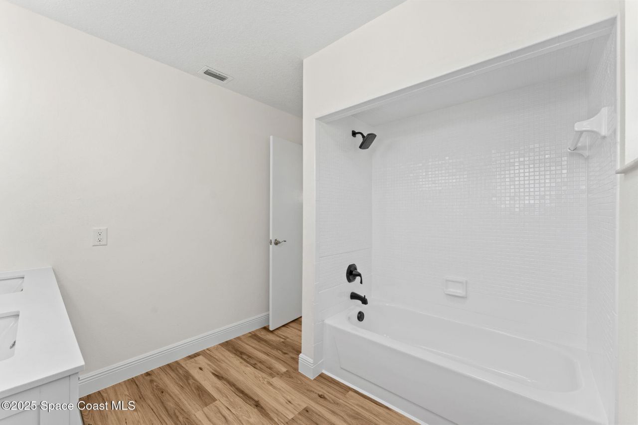 750 W Whitmire Drive, Melbourne, FL 32935 Photo