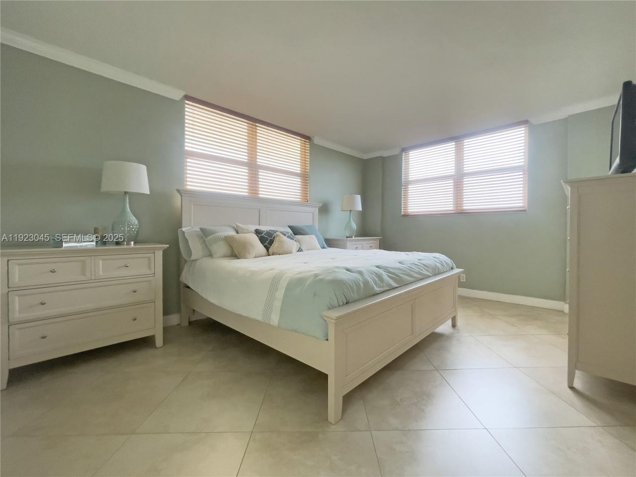 4250 Galt Ocean Dr, Unit 3T, Fort Lauderdale, FL 33308 Photo