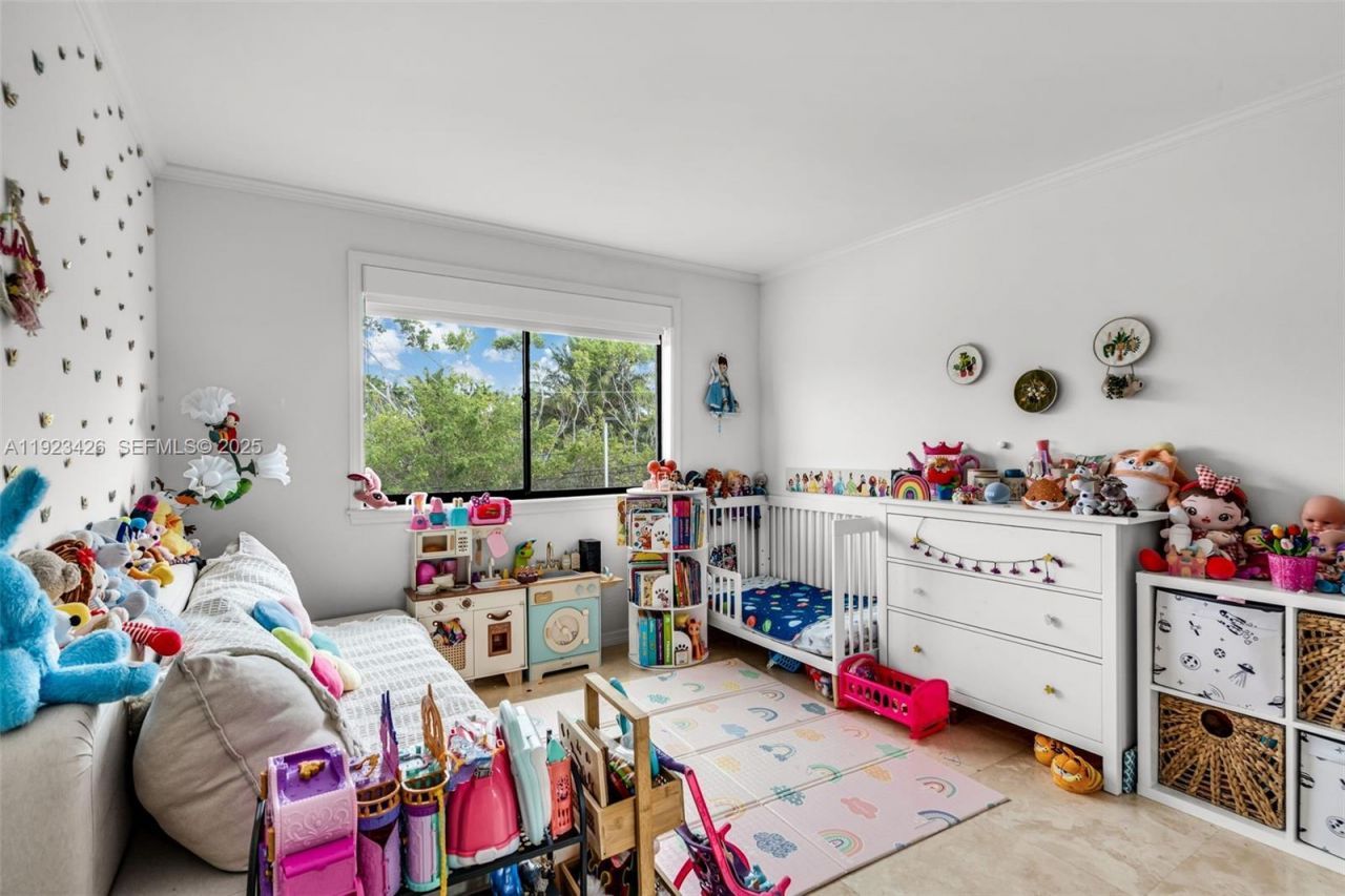 255 Galen Dr, Unit 2E, Key Biscayne, FL 33149 Photo