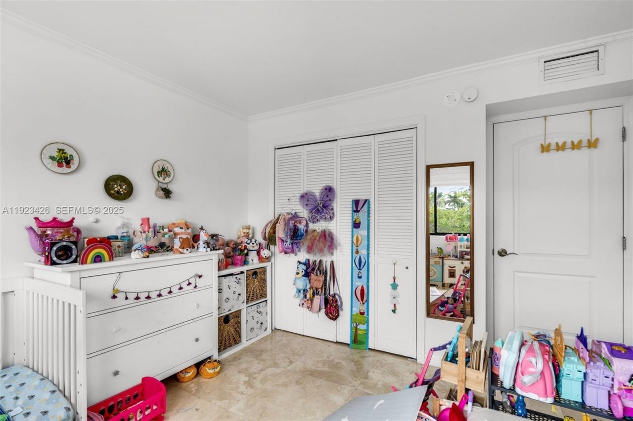 255 Galen Dr, Unit 2E, Key Biscayne, FL 33149 Photo