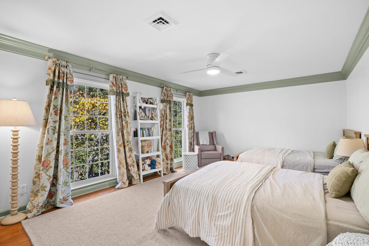 356 Rossdhu Ave. Photo 29