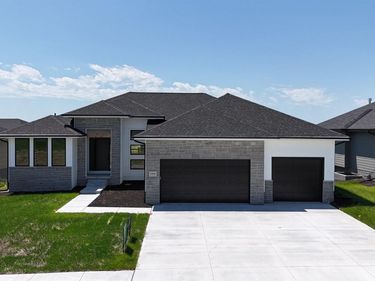 5510 N 198th Street, Elkhorn, NE 68022