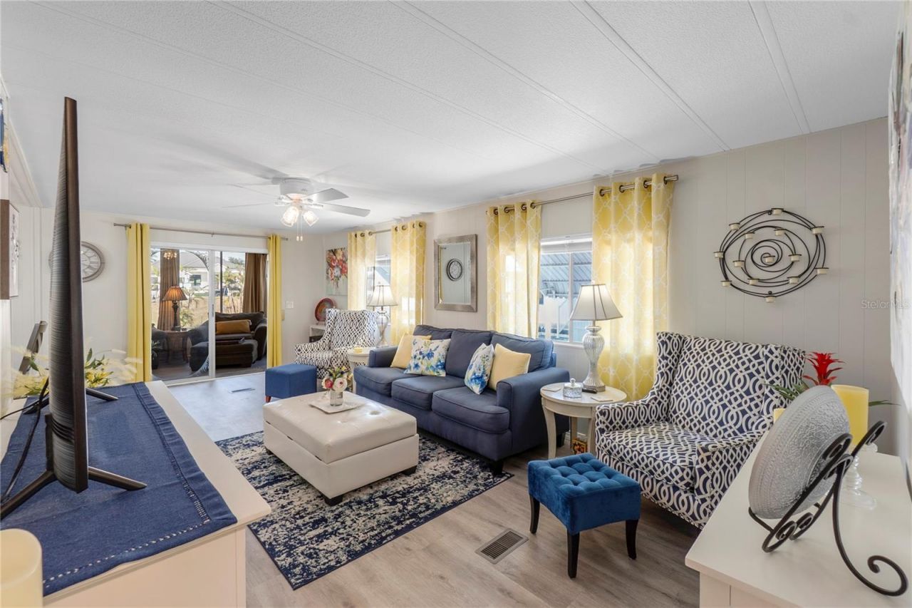 2107 Palma Sola Boulevard, Unit 10, Bradenton, FL 34209 Photo