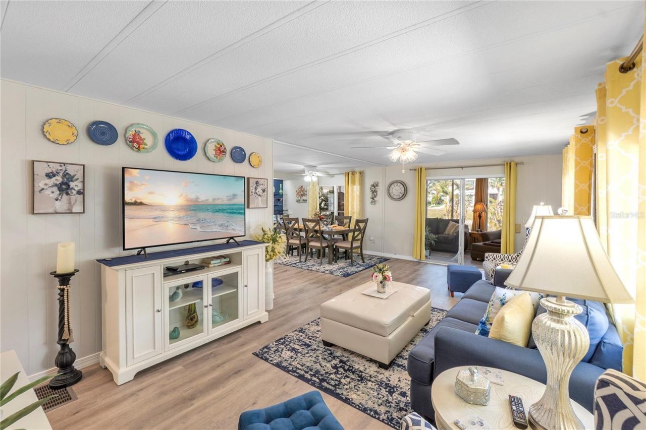 2107 Palma Sola Boulevard, Unit 10, Bradenton, FL 34209 Photo