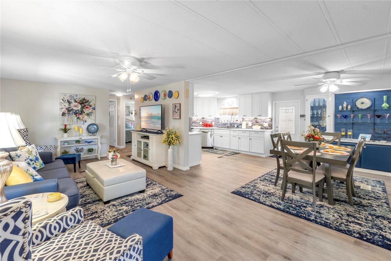 2107 Palma Sola Boulevard, Unit 10, Bradenton, FL 34209 Photo