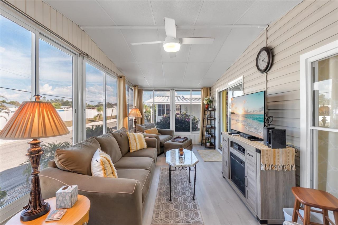 2107 Palma Sola Boulevard, Unit 10, Bradenton, FL 34209 Photo