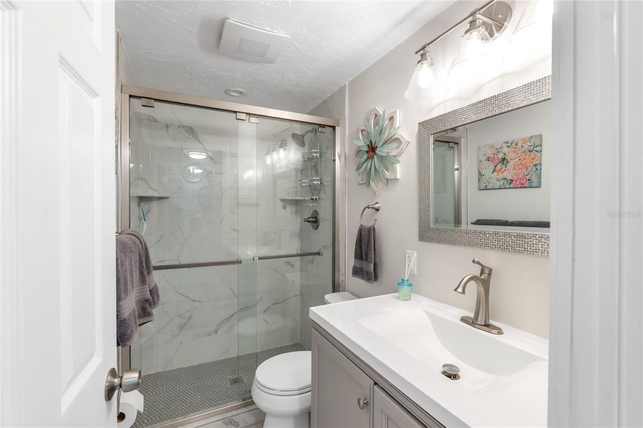 2107 Palma Sola Boulevard, Unit 10, Bradenton, FL 34209 Photo