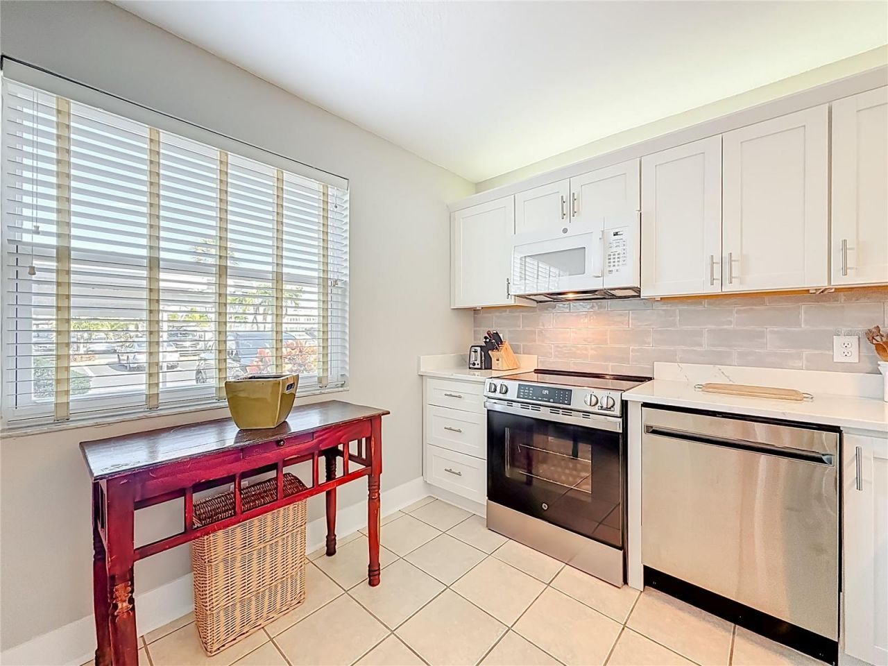7930 Sun Island Dr S, Unit 111, South Pasadena, FL 33707 Photo