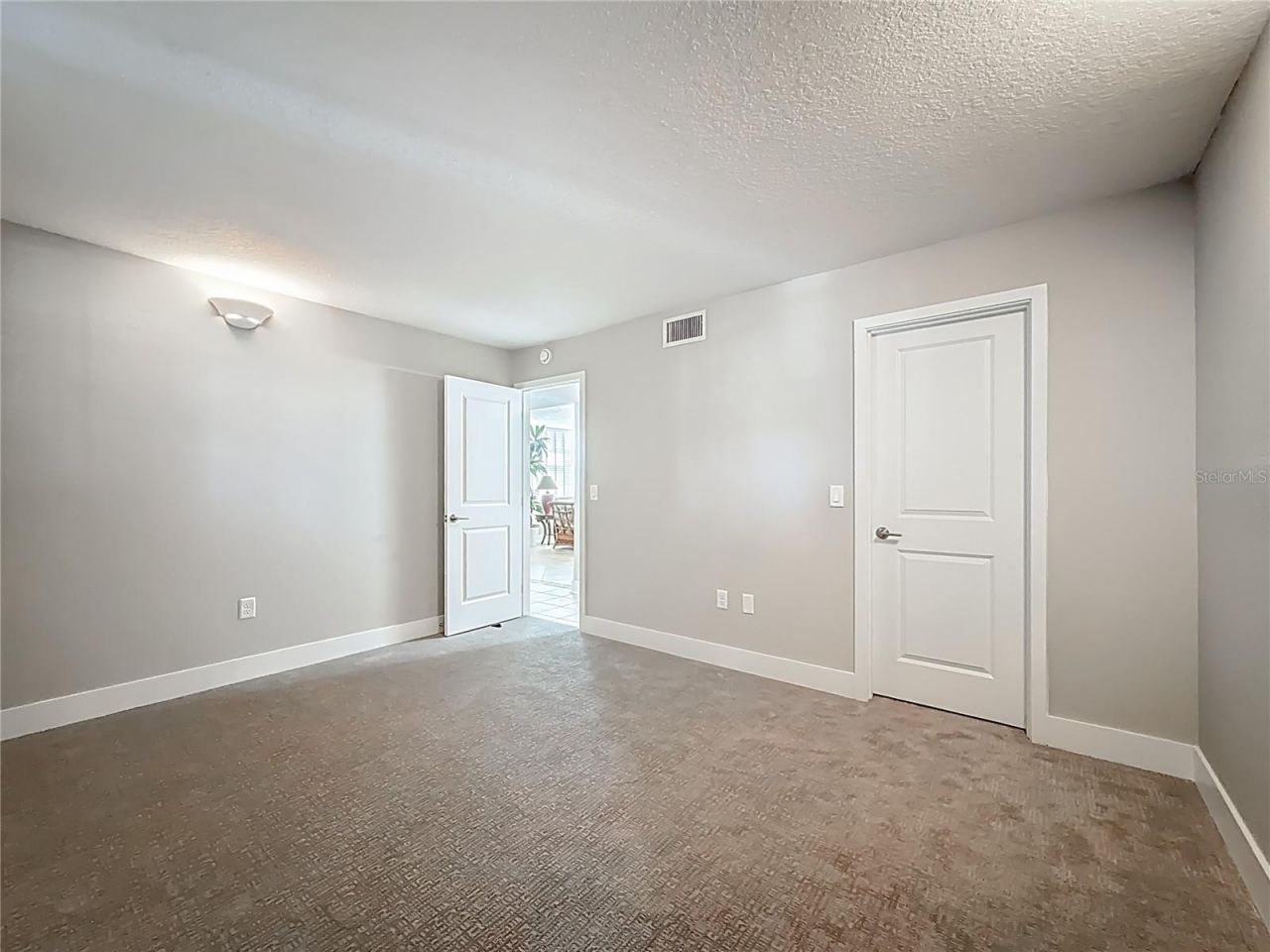 7930 Sun Island Dr S, Unit 111, South Pasadena, FL 33707 Photo