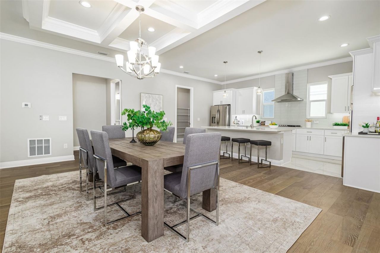 3847 Seena Manor Court, Tampa, FL 33618 Photo