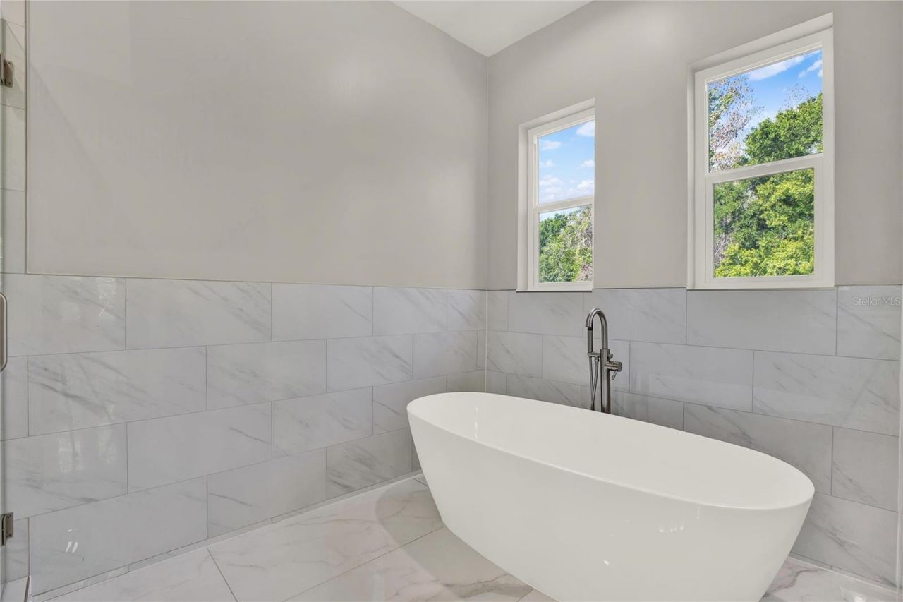 3847 Seena Manor Court, Tampa, FL 33618 Photo