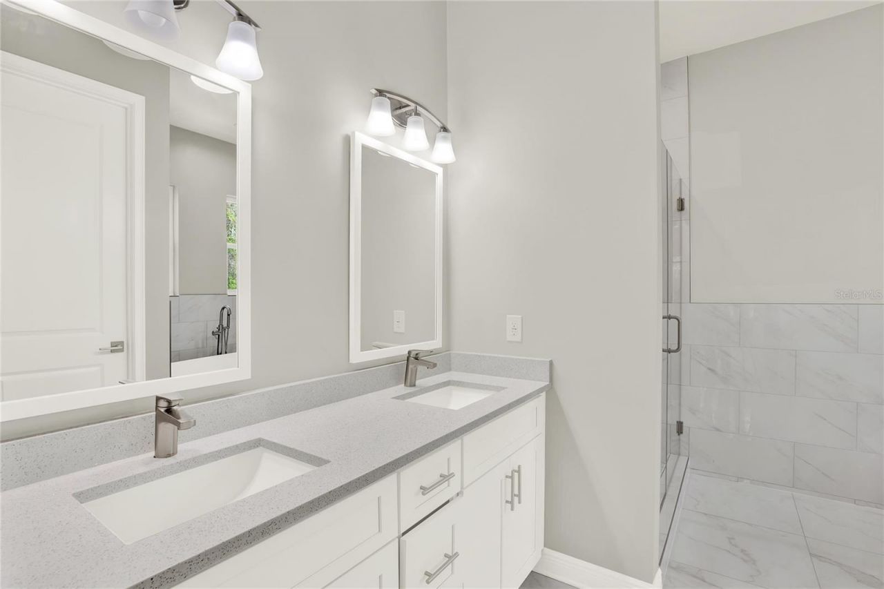 3847 Seena Manor Court, Tampa, FL 33618 Photo
