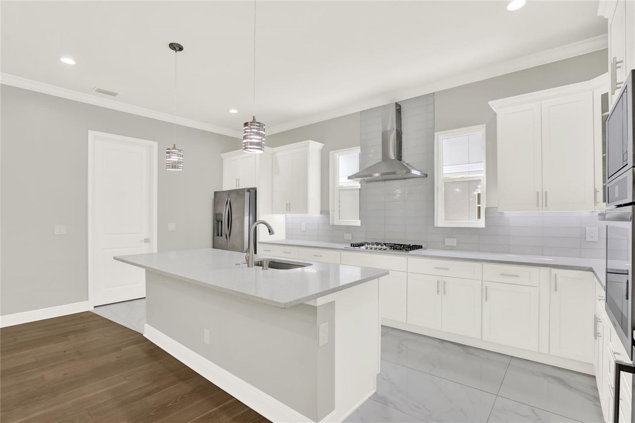 3847 Seena Manor Court, Tampa, FL 33618 Photo