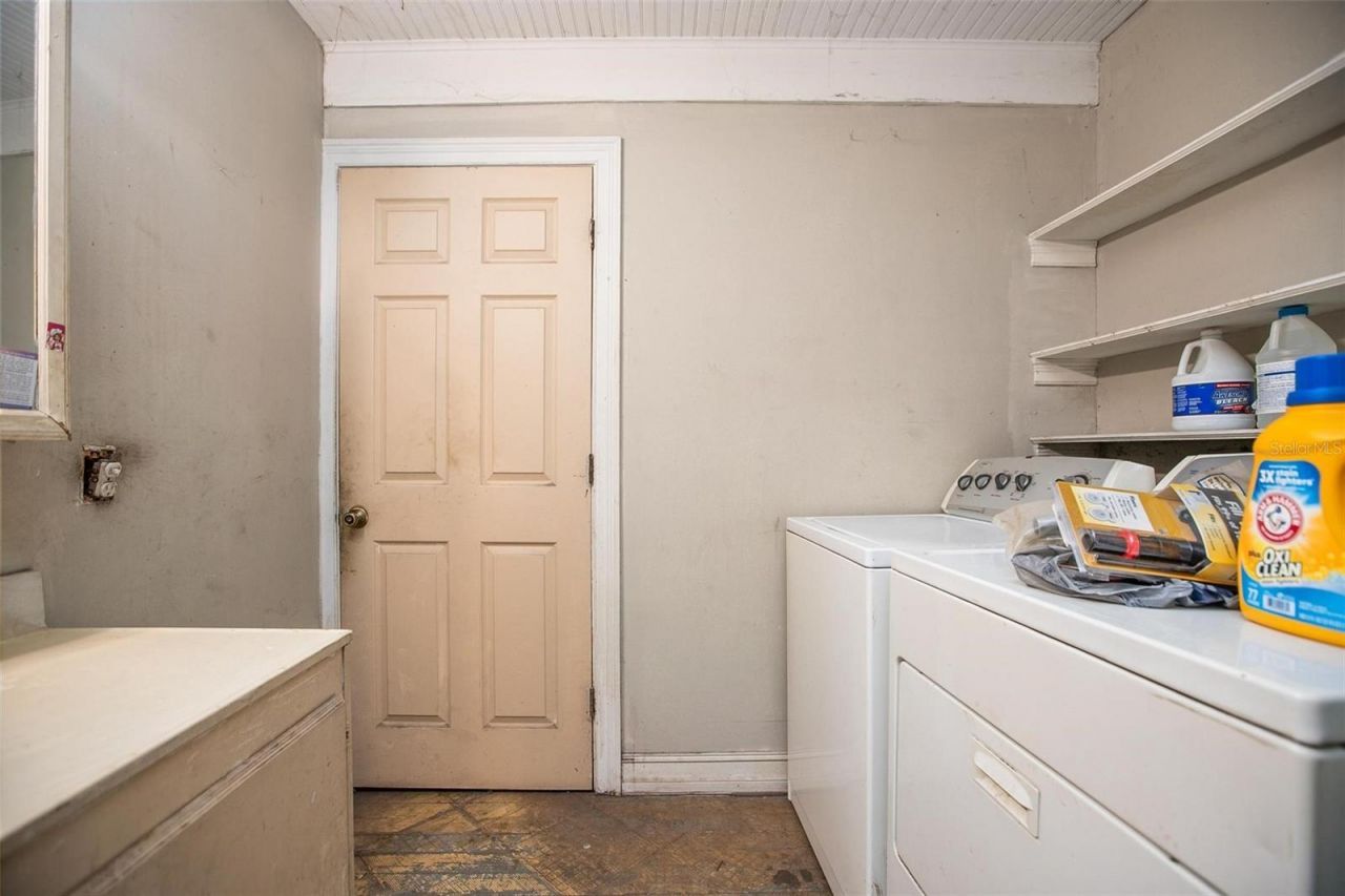 1430 E New York Avenue, Deland, FL 32724 Photo