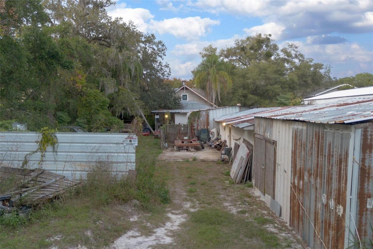 1430 E New York Avenue, Deland, FL 32724 Photo