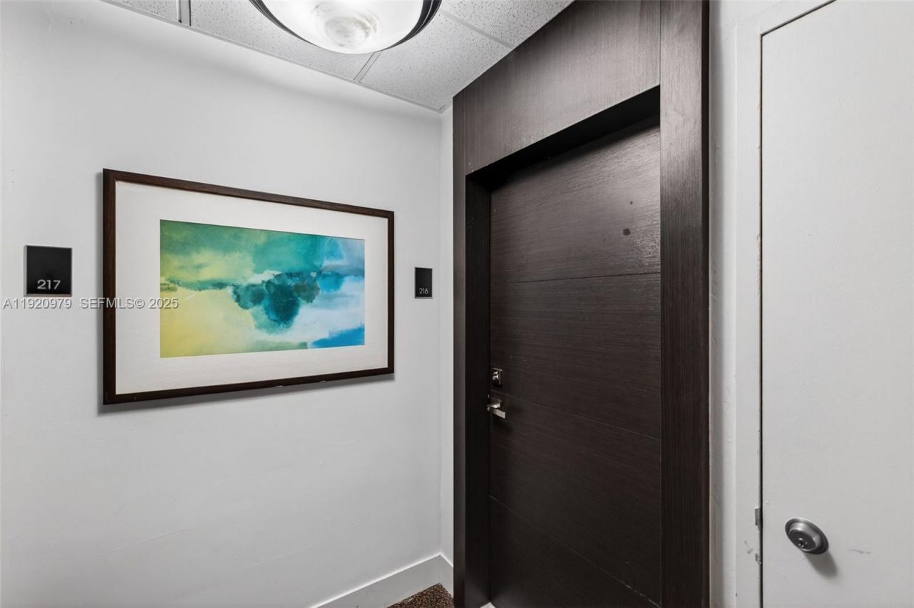 2851 NE 183rd St, Unit 216E, Aventura, FL 33160 Photo