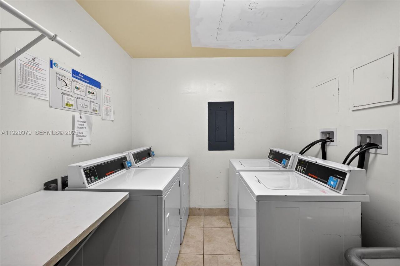 2851 NE 183rd St, Unit 216E, Aventura, FL 33160 Photo