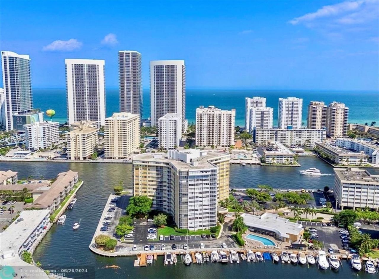 100 Golden Isles Dr, Unit 605, Hallandale Beach, FL 33009 Photo