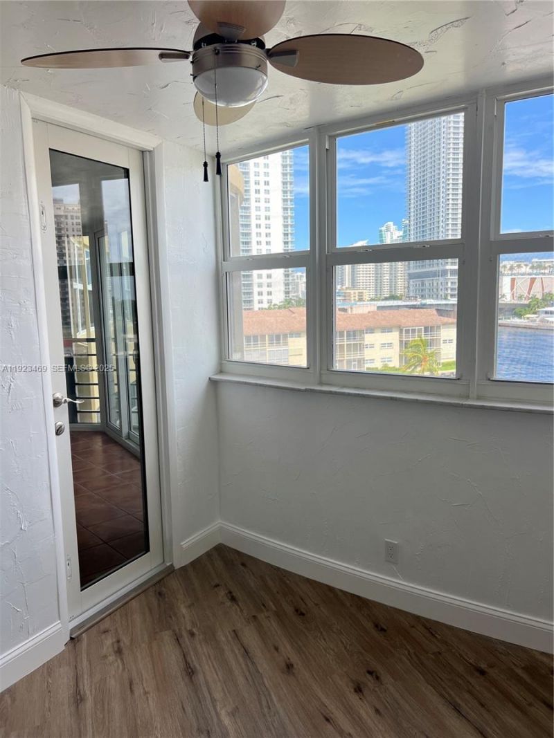 100 Golden Isles Dr, Unit 605, Hallandale Beach, FL 33009 Photo