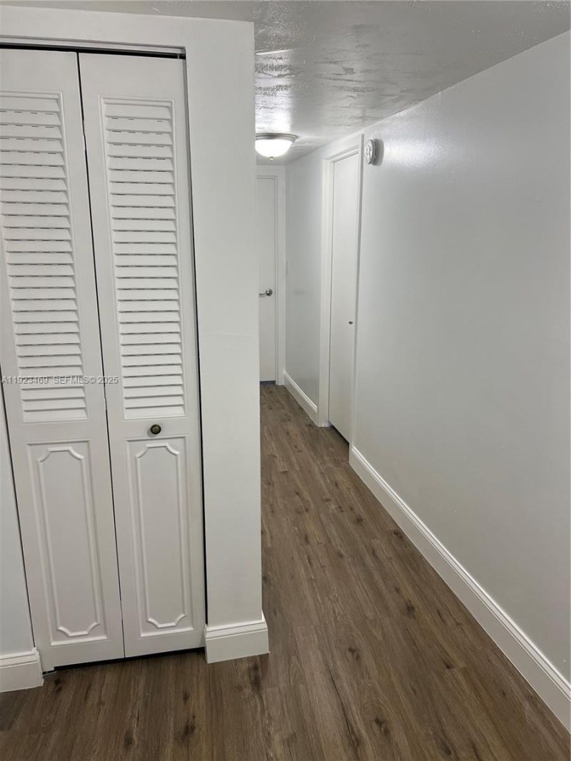 100 Golden Isles Dr, Unit 605, Hallandale Beach, FL 33009 Photo