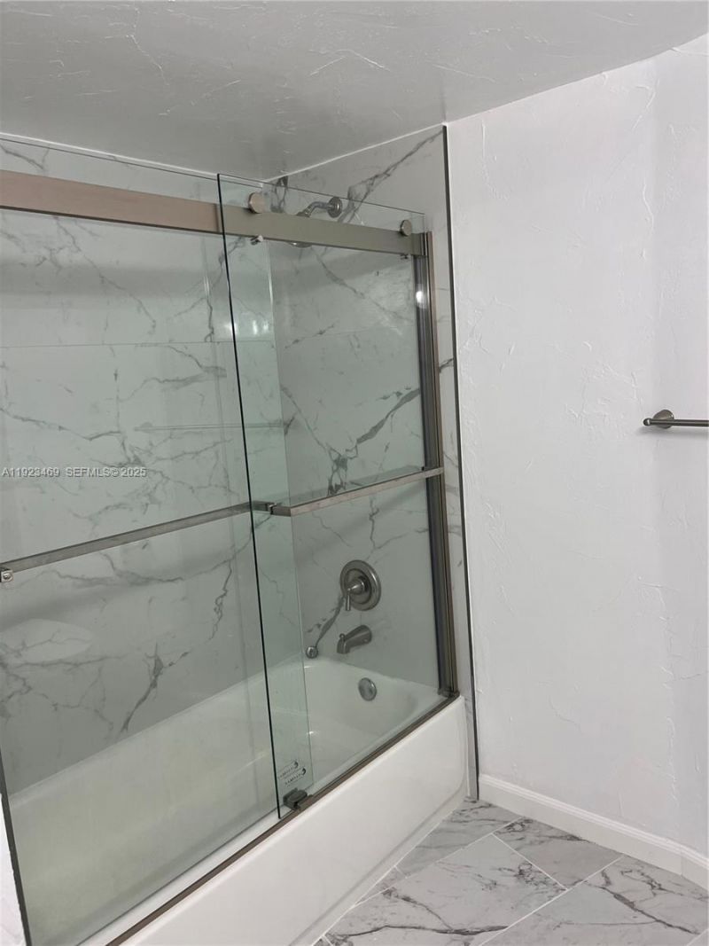 100 Golden Isles Dr, Unit 605, Hallandale Beach, FL 33009 Photo