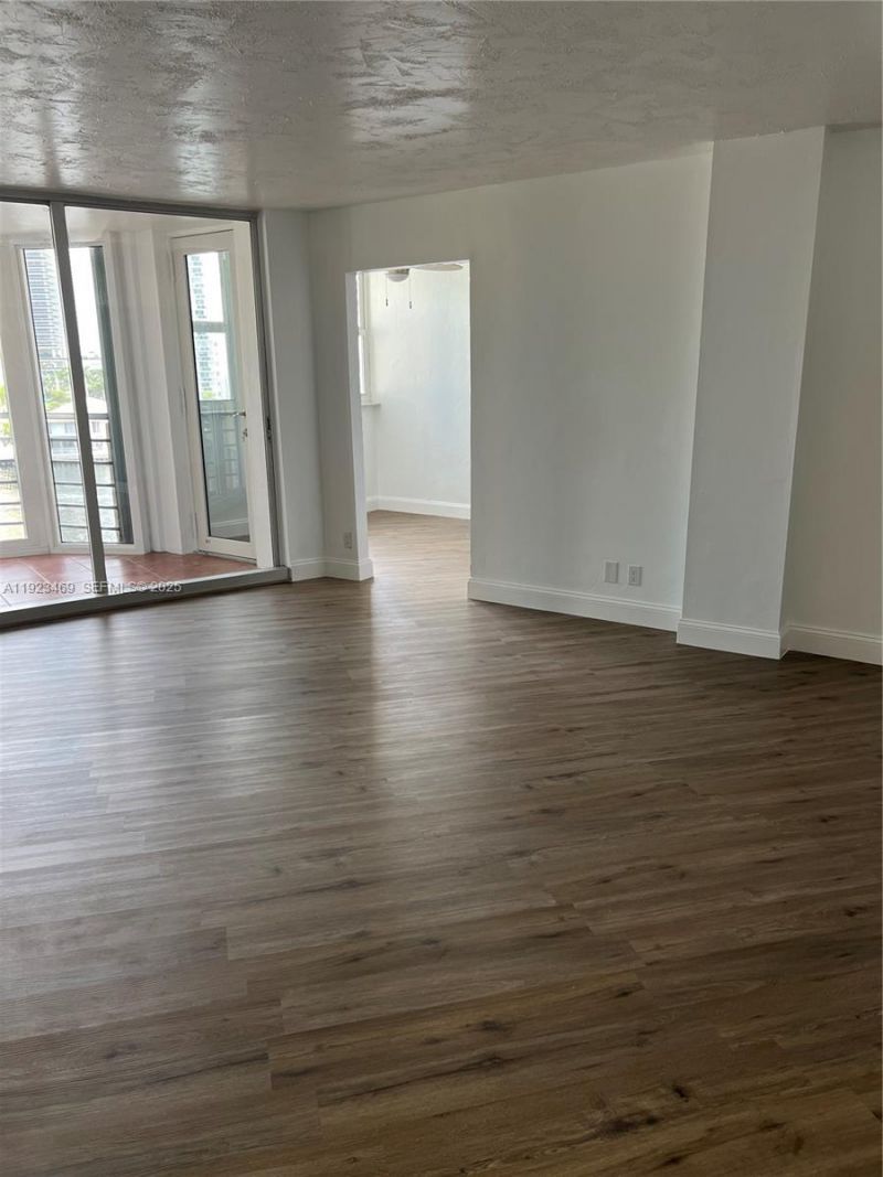 100 Golden Isles Dr, Unit 605, Hallandale Beach, FL 33009 Photo