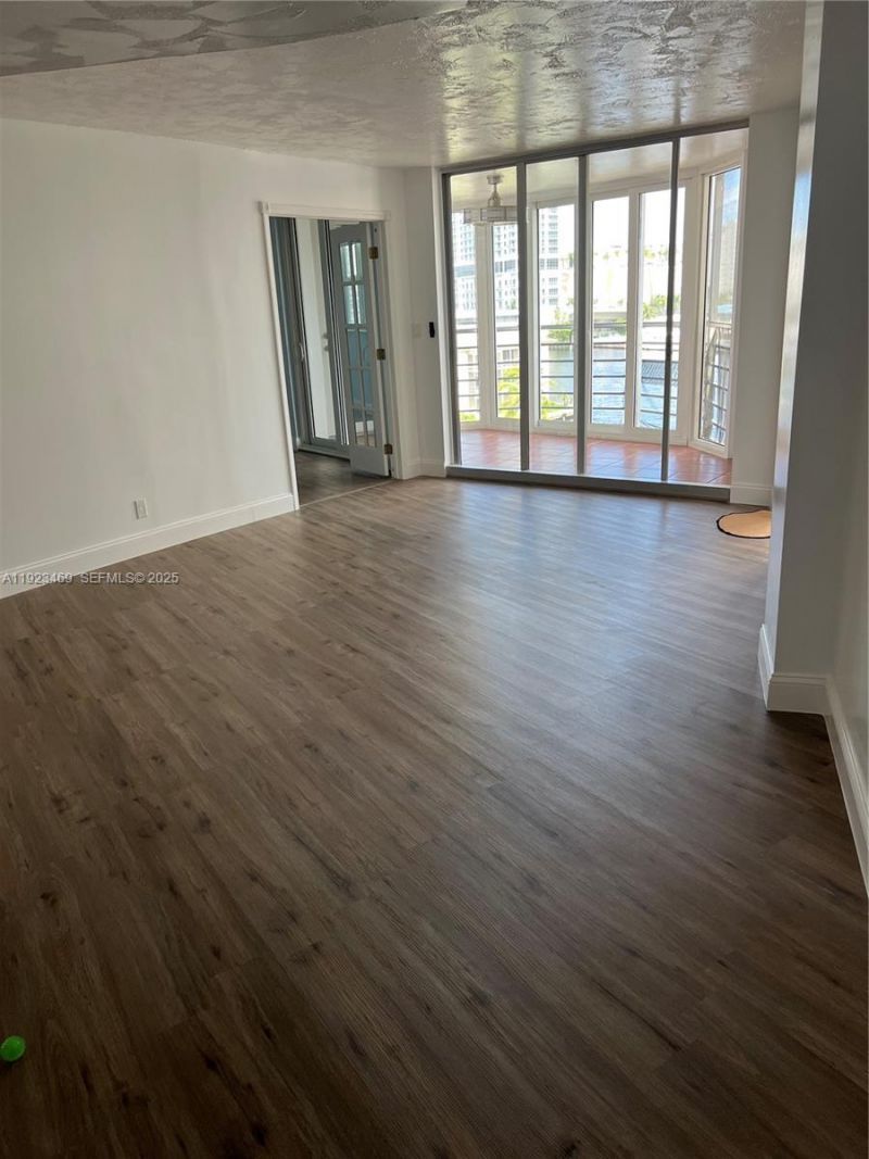 100 Golden Isles Dr, Unit 605, Hallandale Beach, FL 33009 Photo