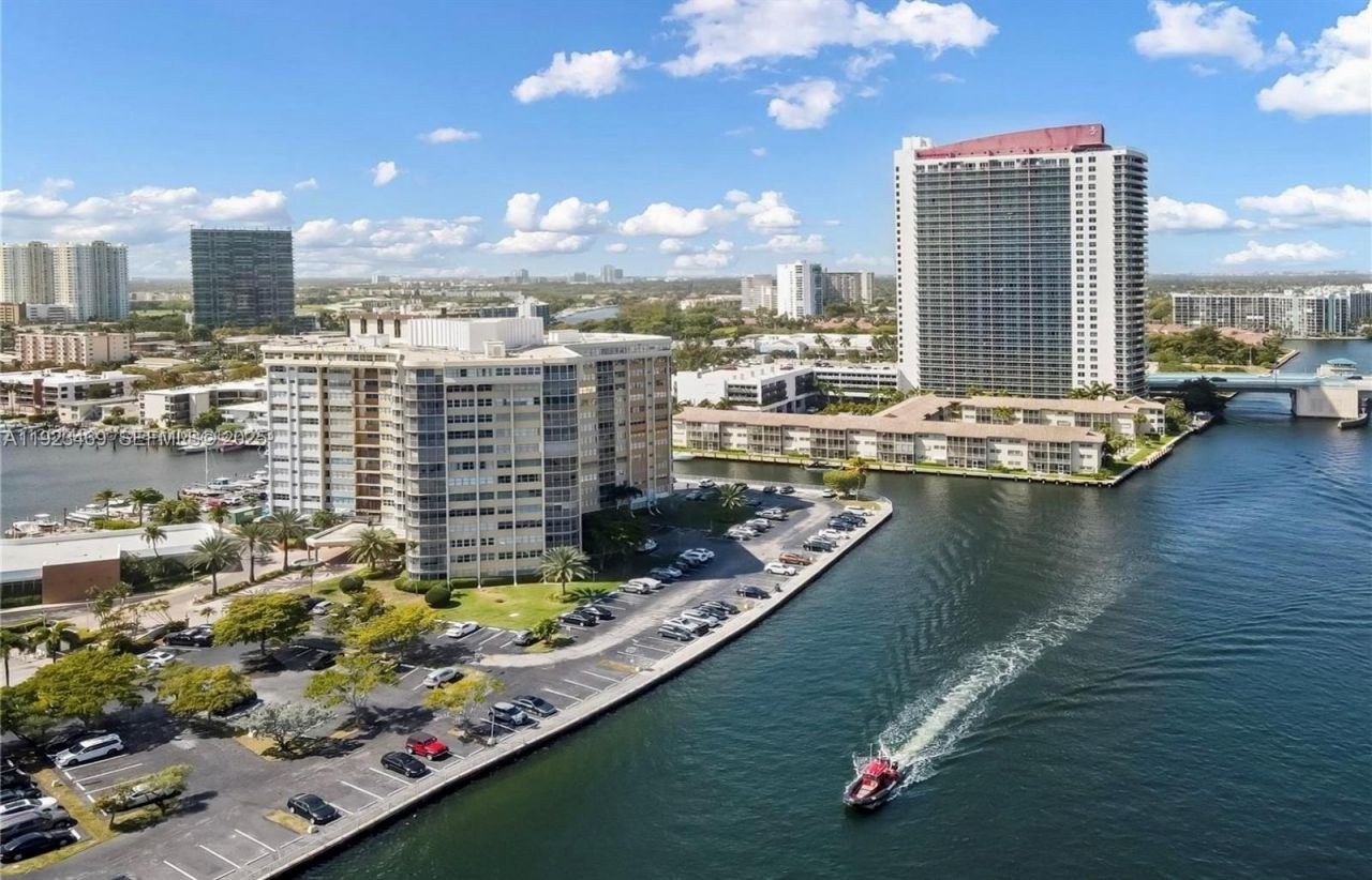 100 Golden Isles Dr, Unit 605, Hallandale Beach, FL 33009 Photo