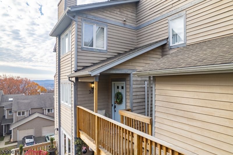 305 Heights Dr, Haledon, NJ 07508 Main Photo