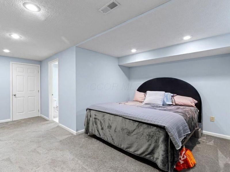 6019 Bentgate Lane, Columbus, OH 43230 Photo 27