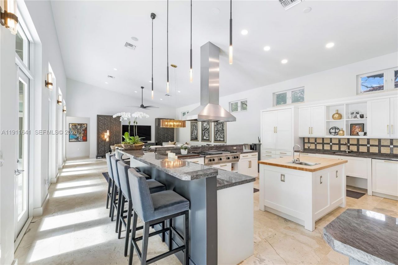 7370 Vistalmar St, Coral Gables, FL 33143 Photo