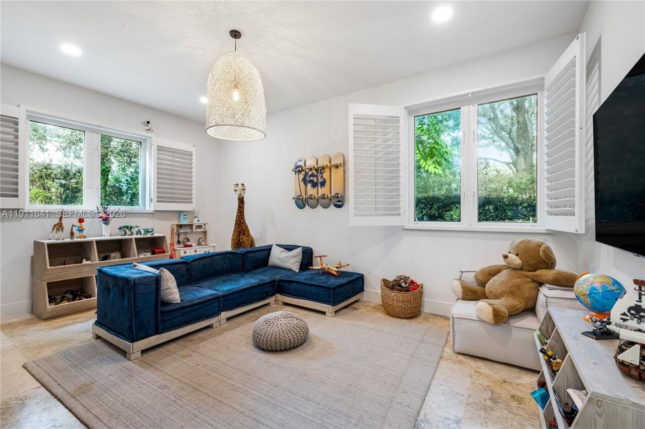 7370 Vistalmar St, Coral Gables, FL 33143 Photo