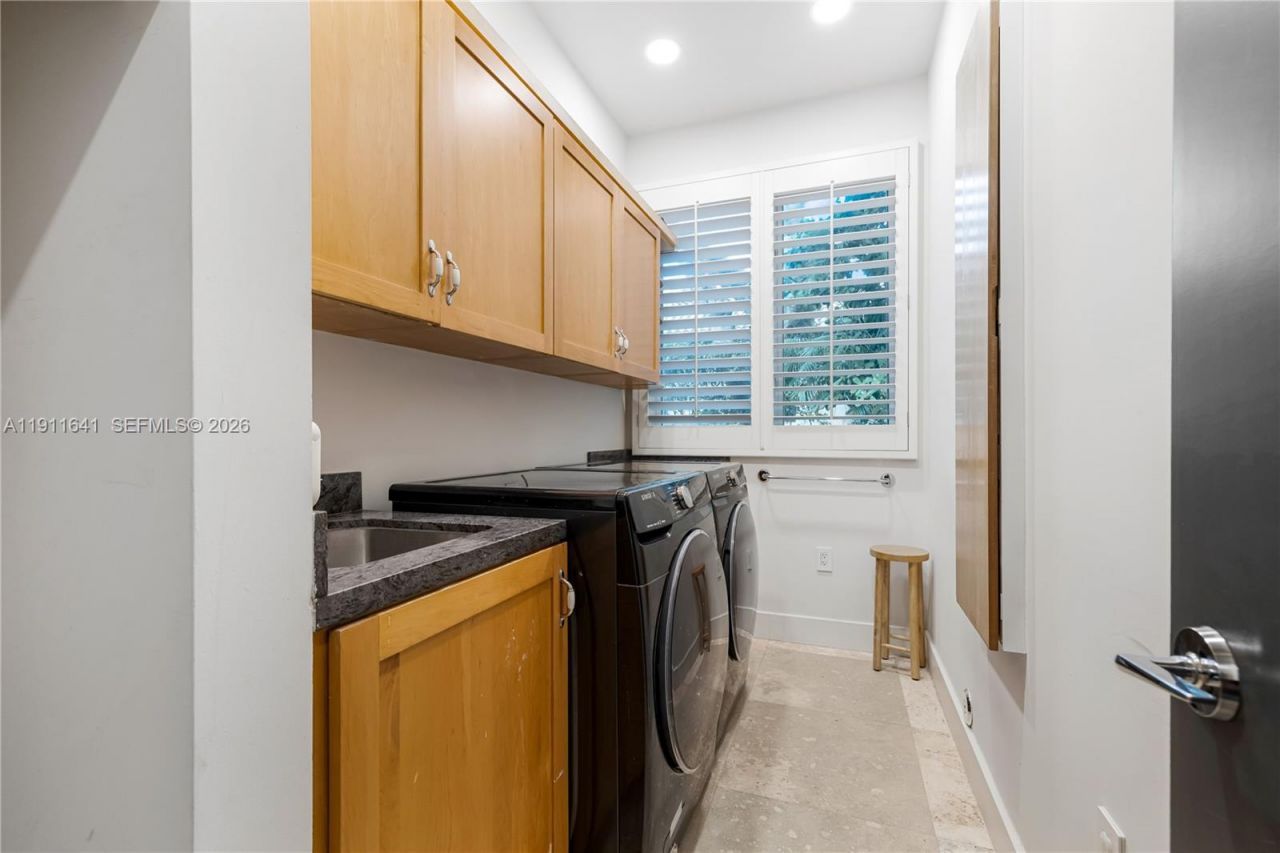 7370 Vistalmar St, Coral Gables, FL 33143 Photo