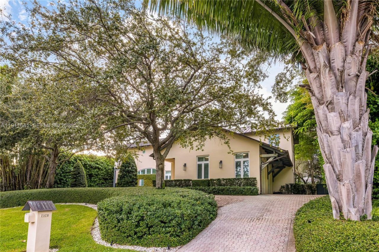 7370 Vistalmar St, Coral Gables, FL 33143 Photo